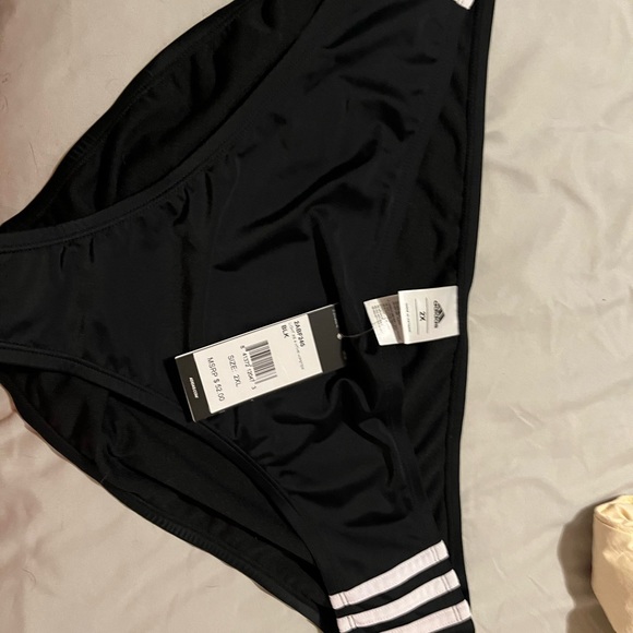 Adidas swim bottoms 2X - Picture 7 of 8